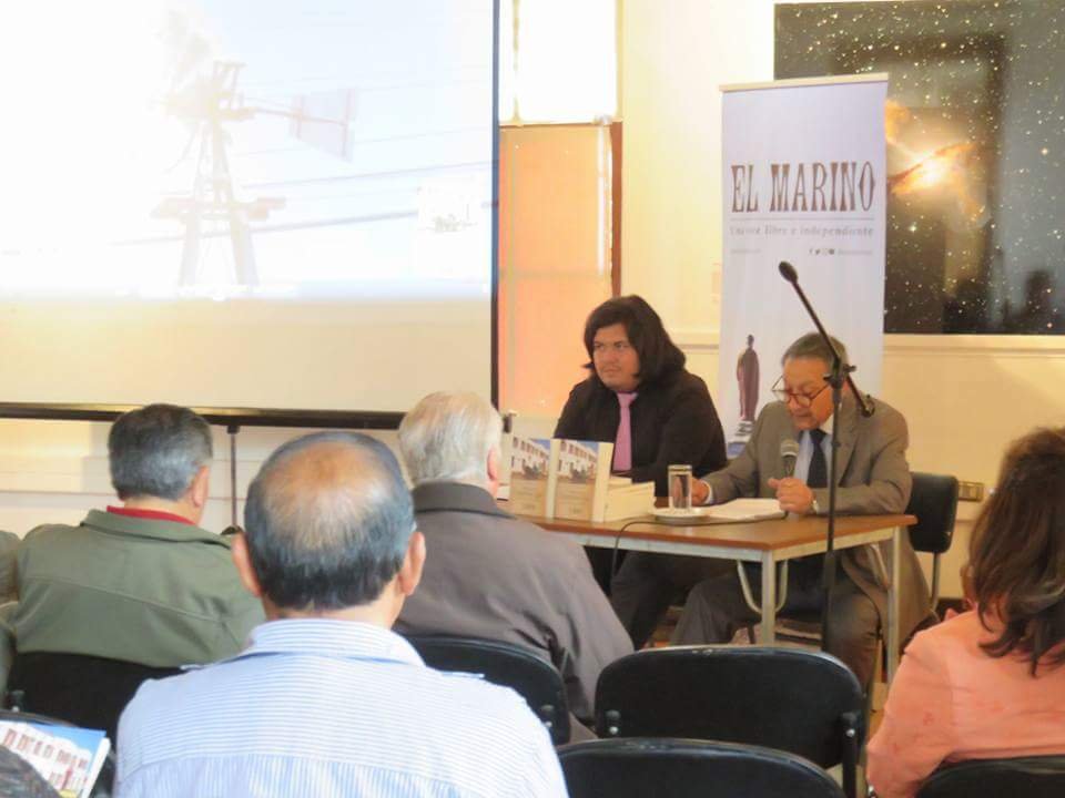 En la oportunidad, el investigador Antonio Saldías (a la derecha) expuso parte de sus investigaciones sobre Litueche.